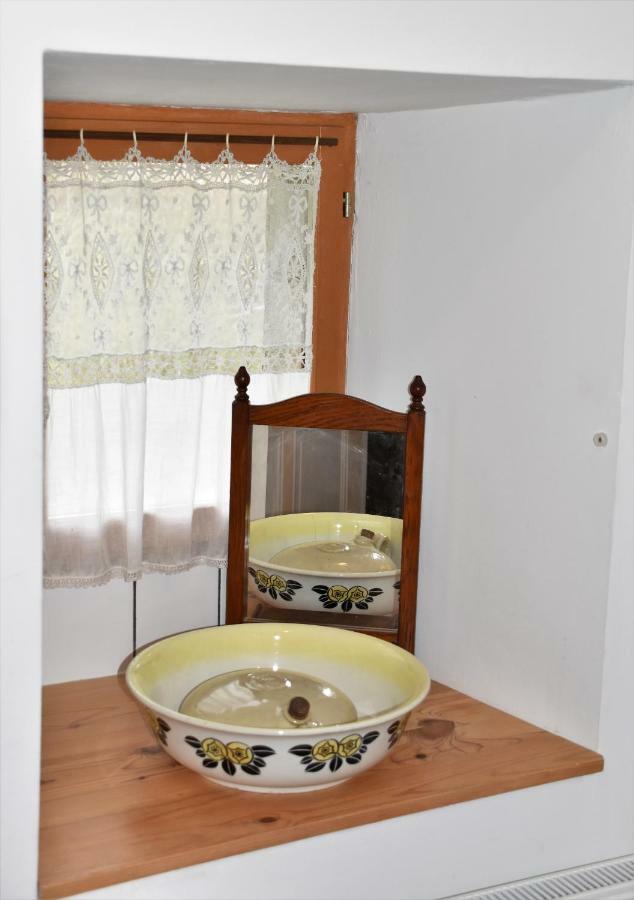 L'Embellie Bed & Breakfast Bertignat Exterior photo