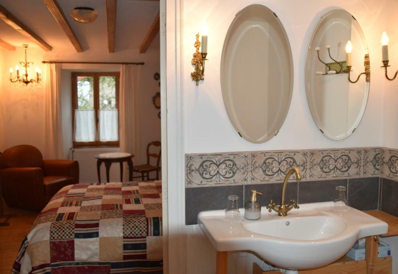 L'Embellie Bed & Breakfast Bertignat Exterior photo